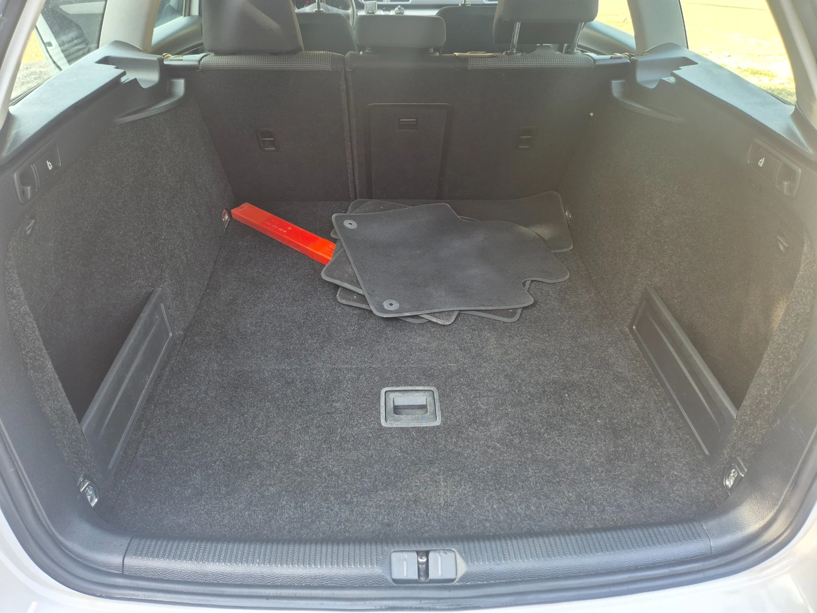 VW Passat 2.0 TDI, автомат DSG | Mobile.bg — изображение 17