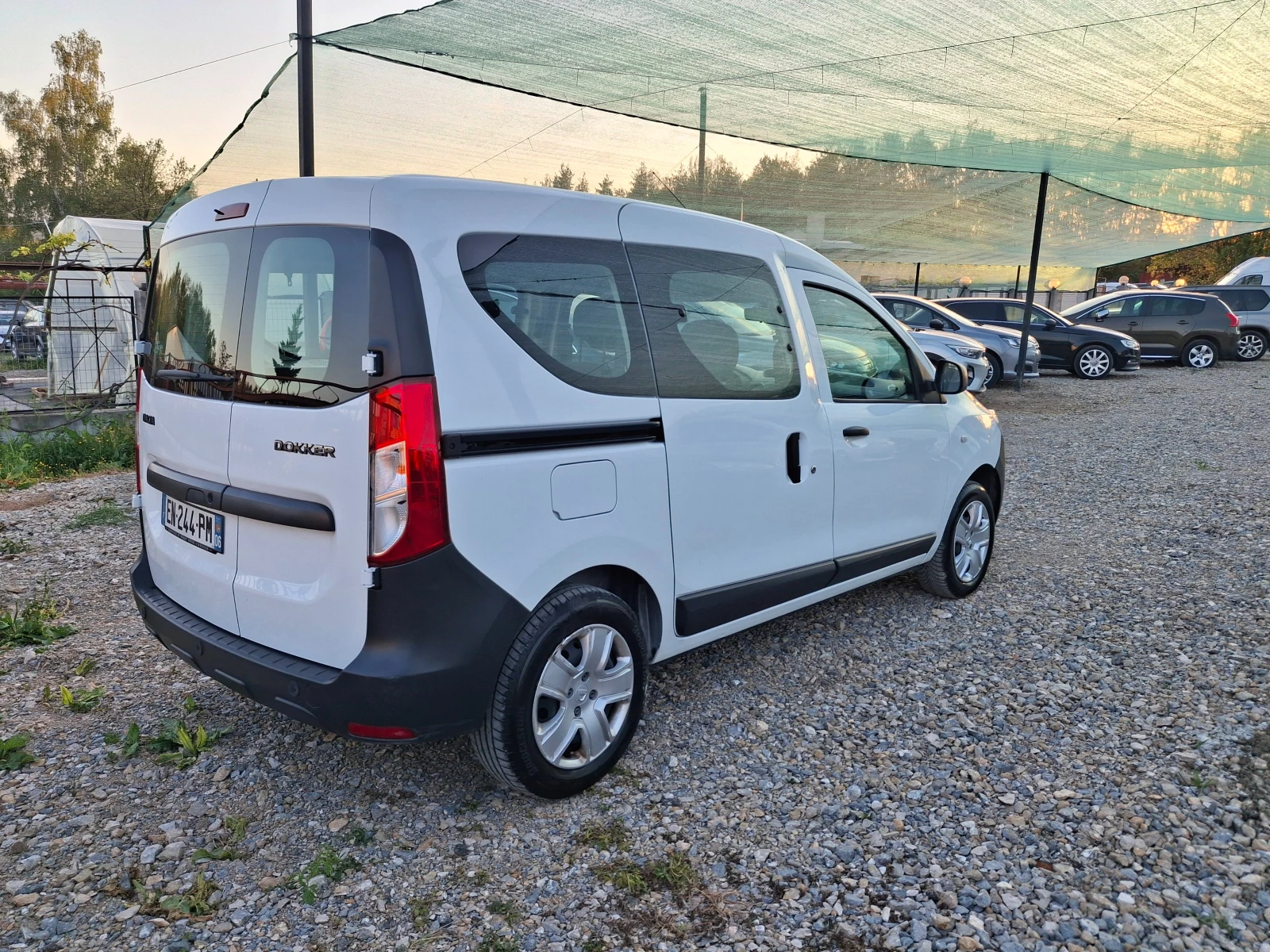 Dacia Dokker 1.6    32000km - изображение 5