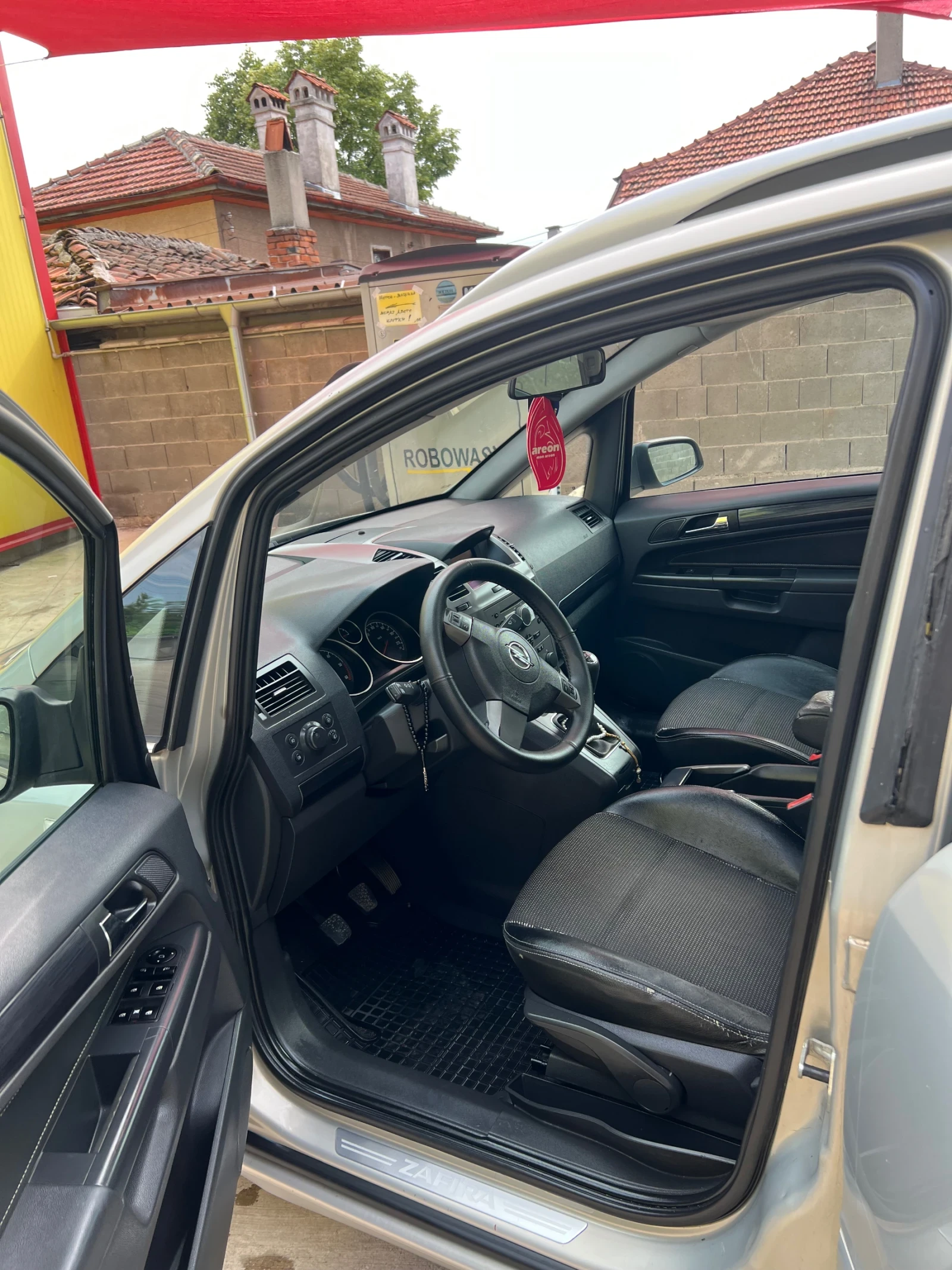 Opel Zafira  - изображение 6