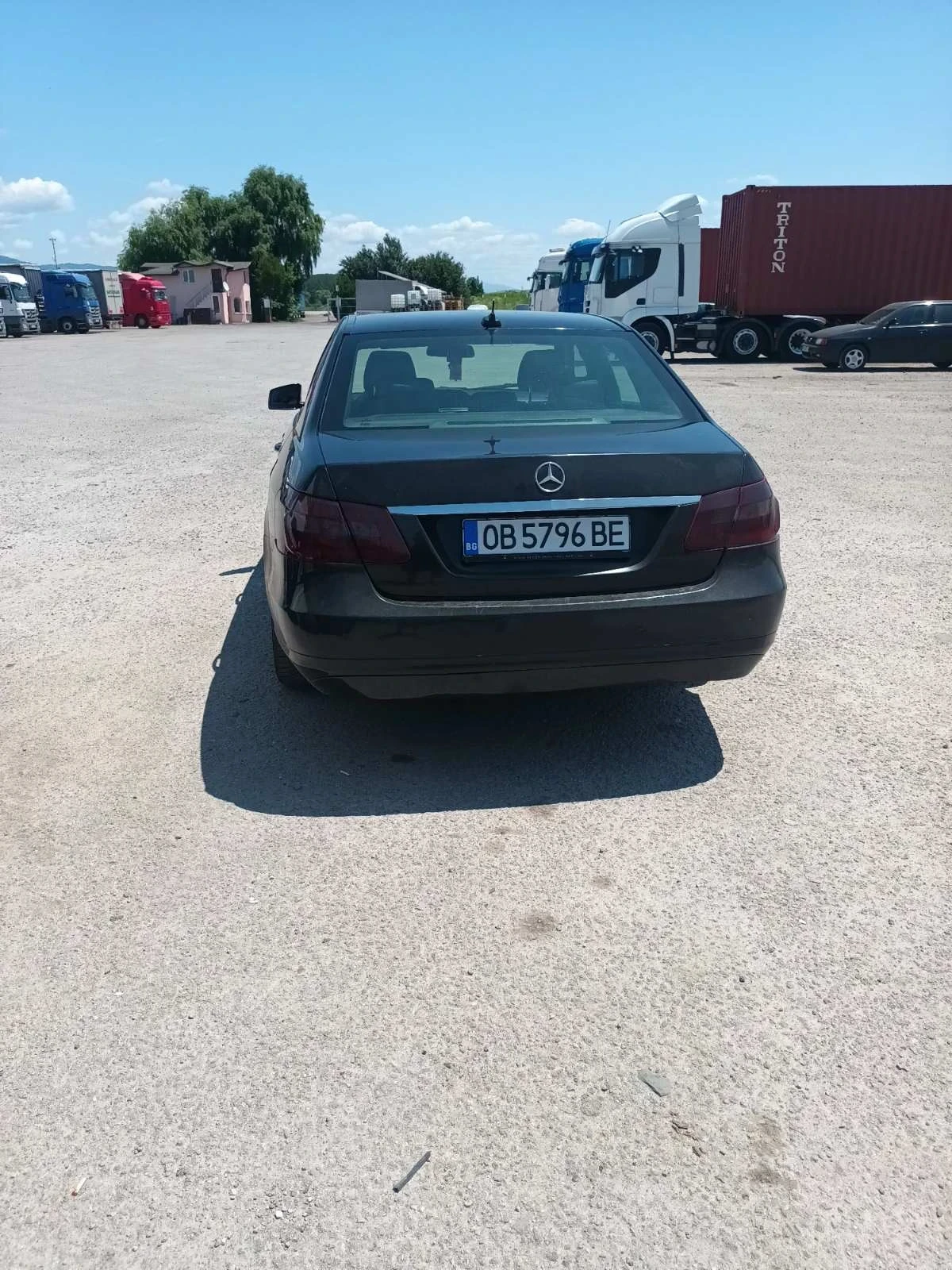 Mercedes-Benz E 220  - изображение 3