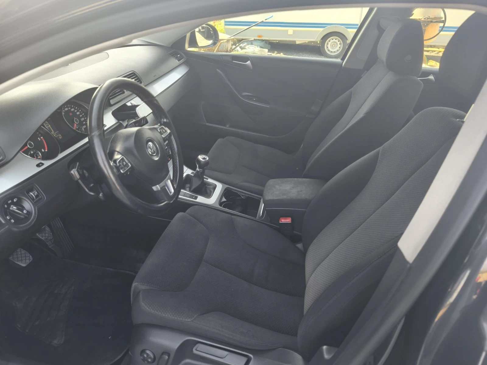 VW Passat 2.0TDI 4Motion 4x4 - изображение 5