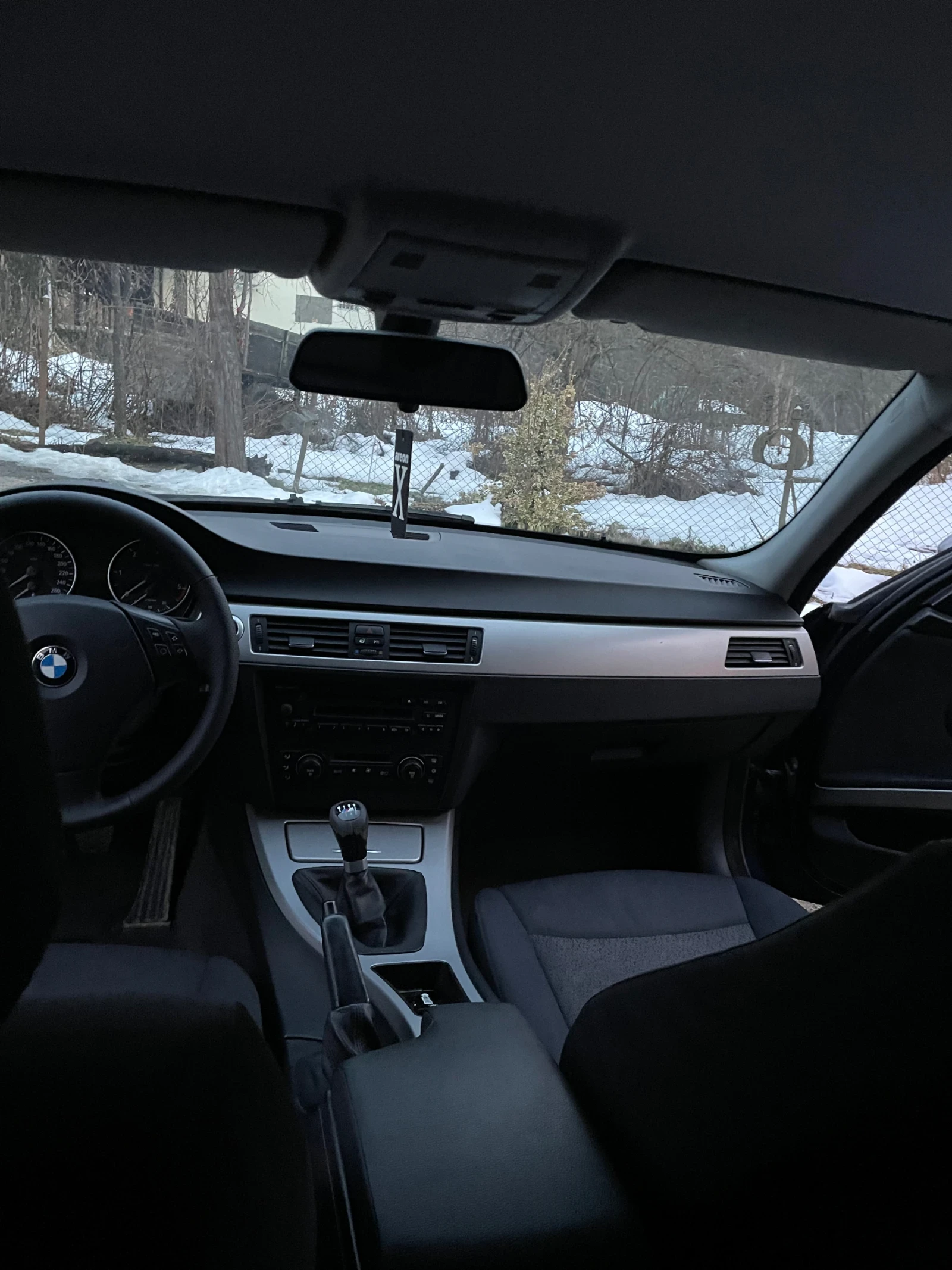 BMW 320  - изображение 9