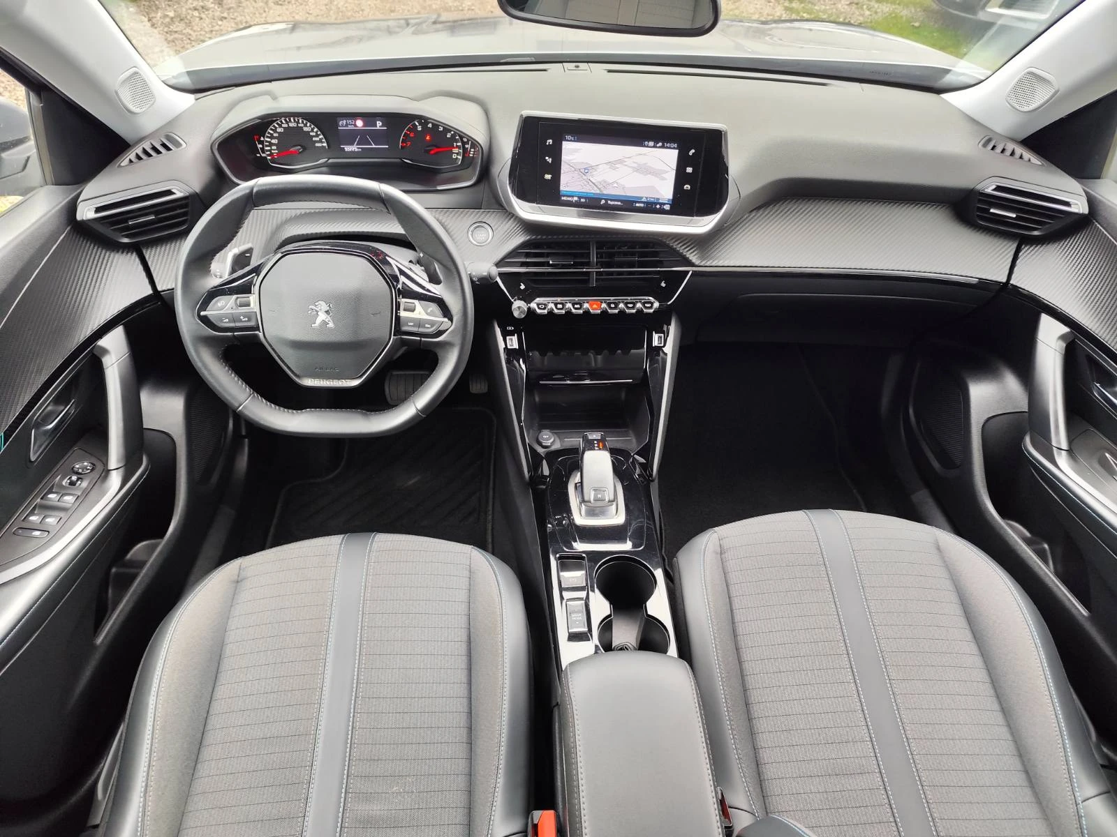 Peugeot 2008 1.2PT Allure EAT8130 к.с. - изображение 6