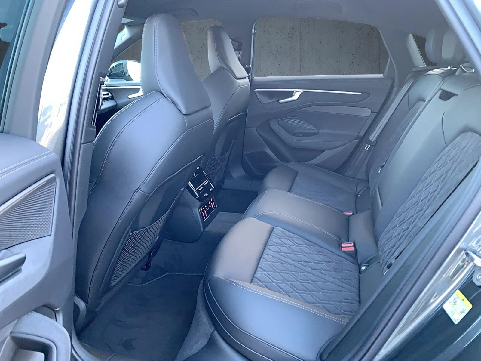 Audi A6 40 TDI/NEW MODEL/QUATTRO/S-LINE/MMI DISPLAY/360/ | Mobile.bg � ����������� 17