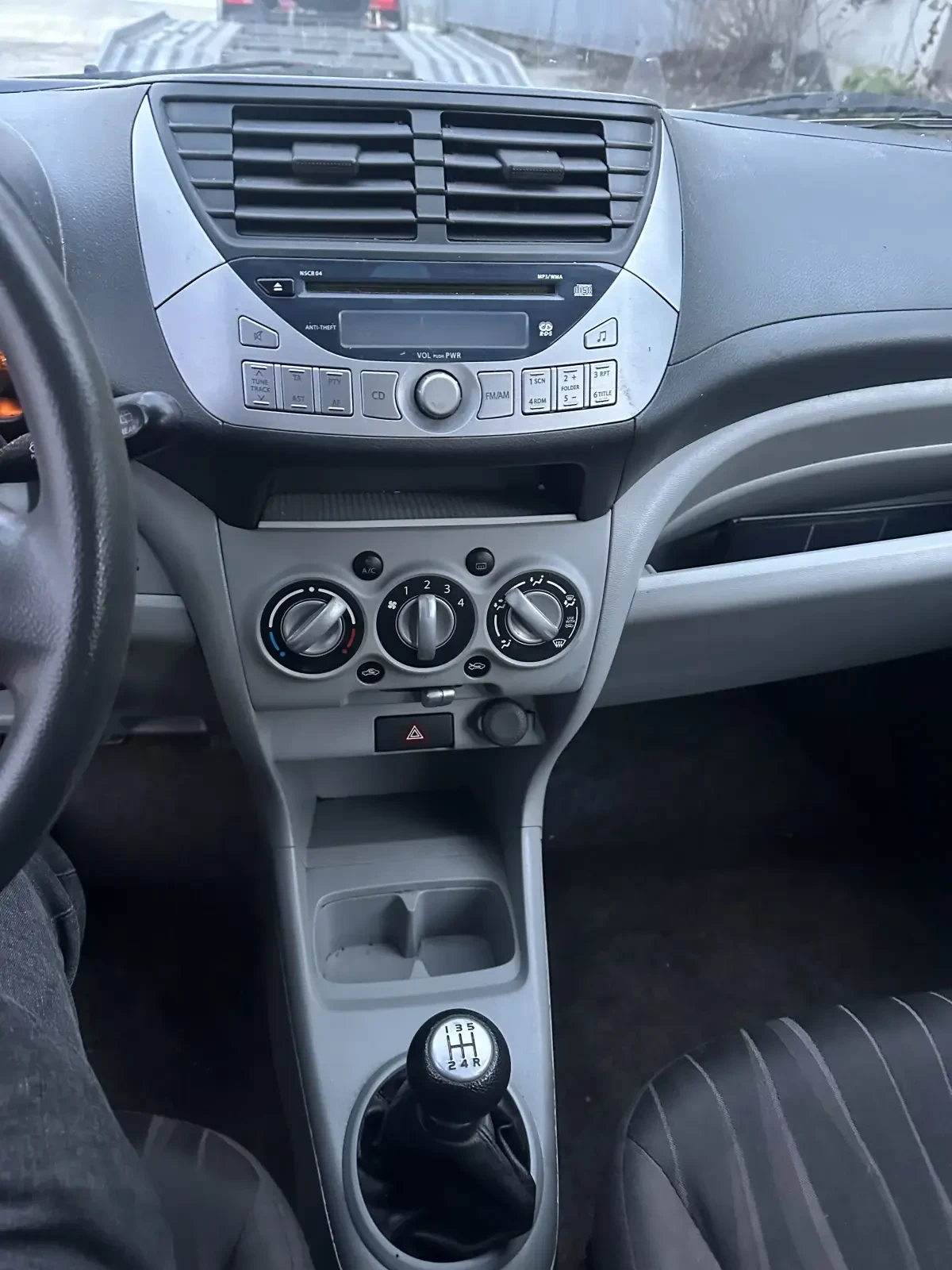 Nissan Pixo  - изображение 8