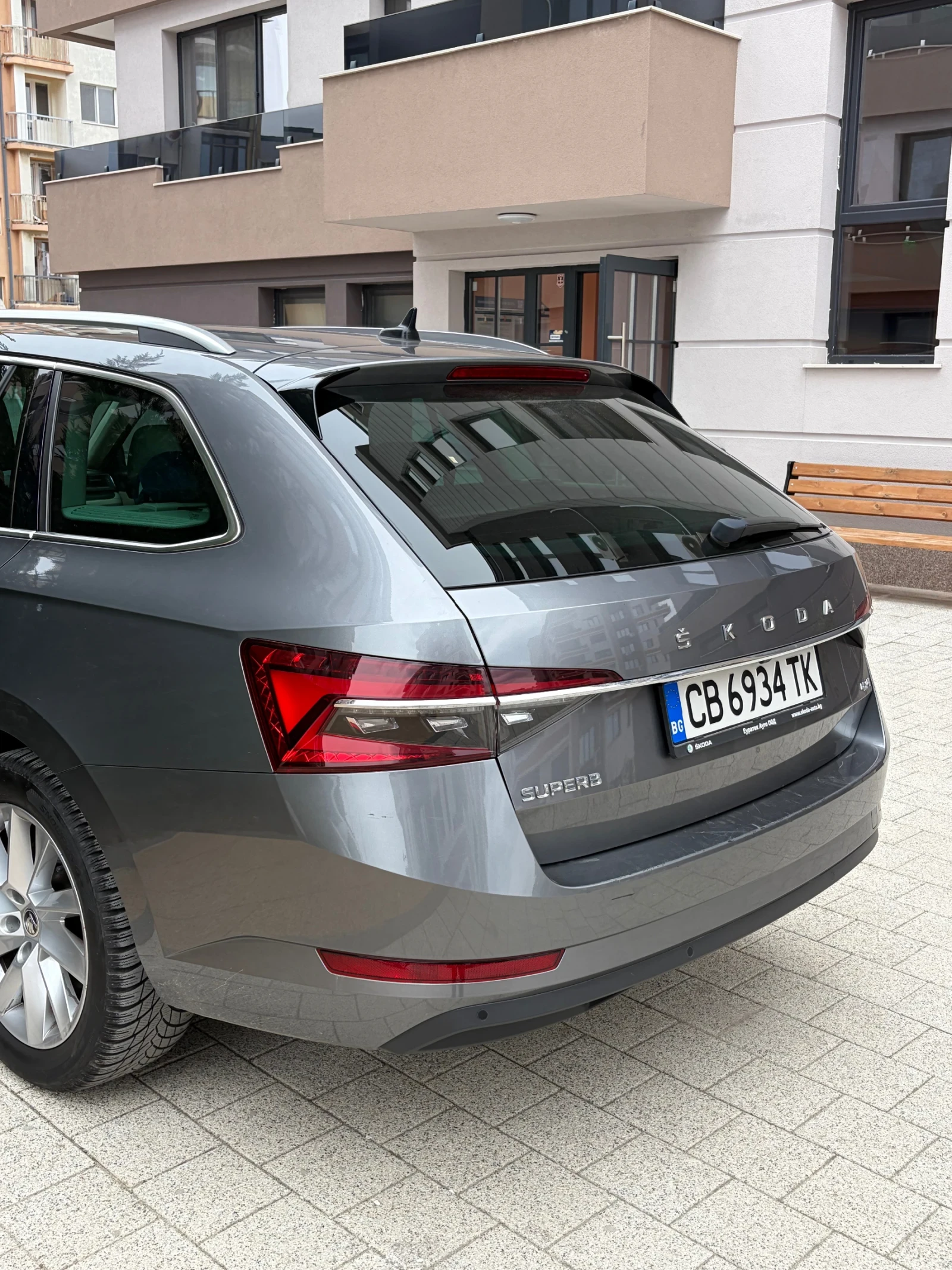 Skoda Superb 200к.с / 2.0D / 4x4, снимка 2 - Автомобили и джипове - 53931604