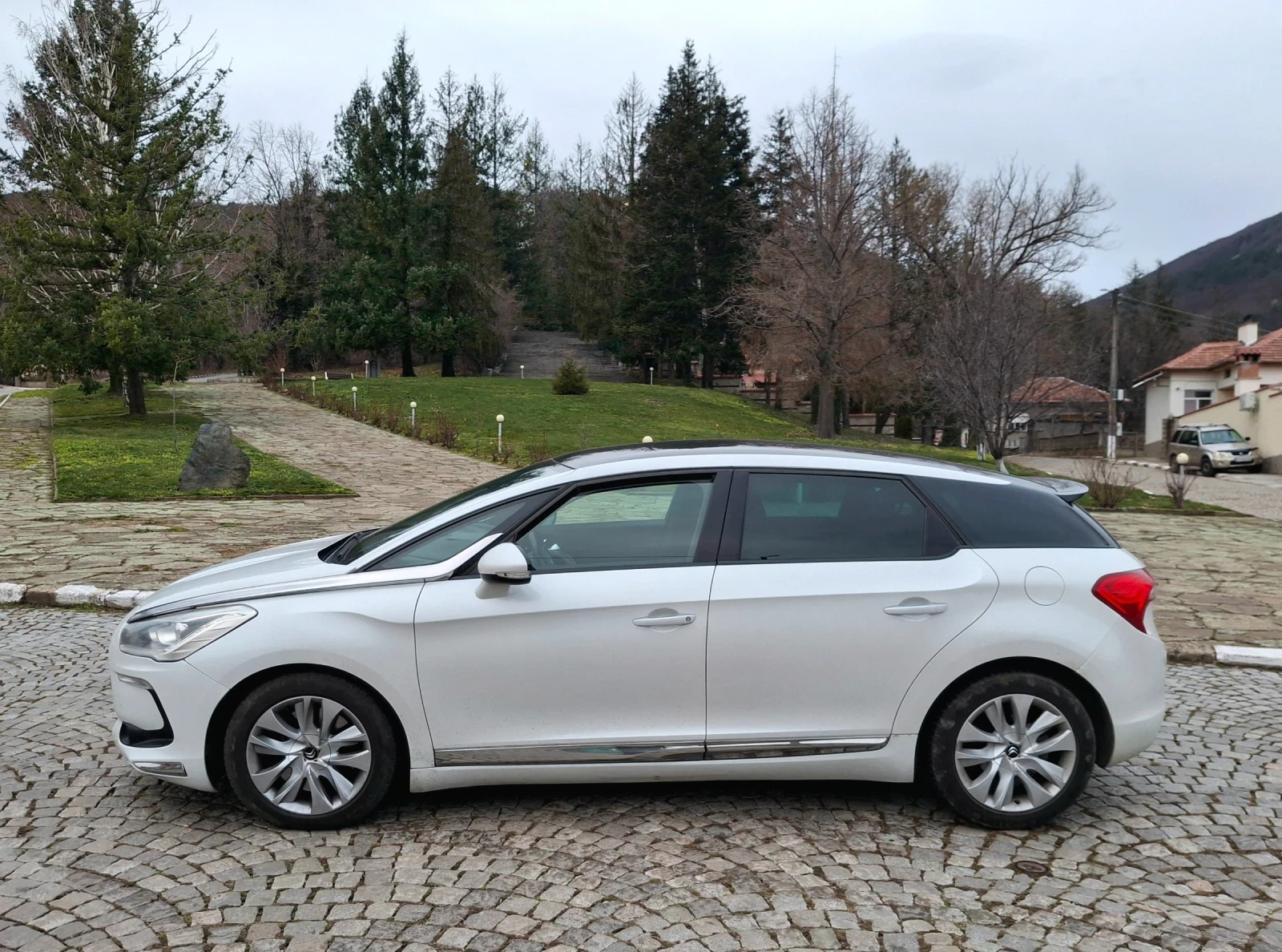 Citroen DS5 2.0hdi, снимка 5 - Автомобили и джипове - 54460016