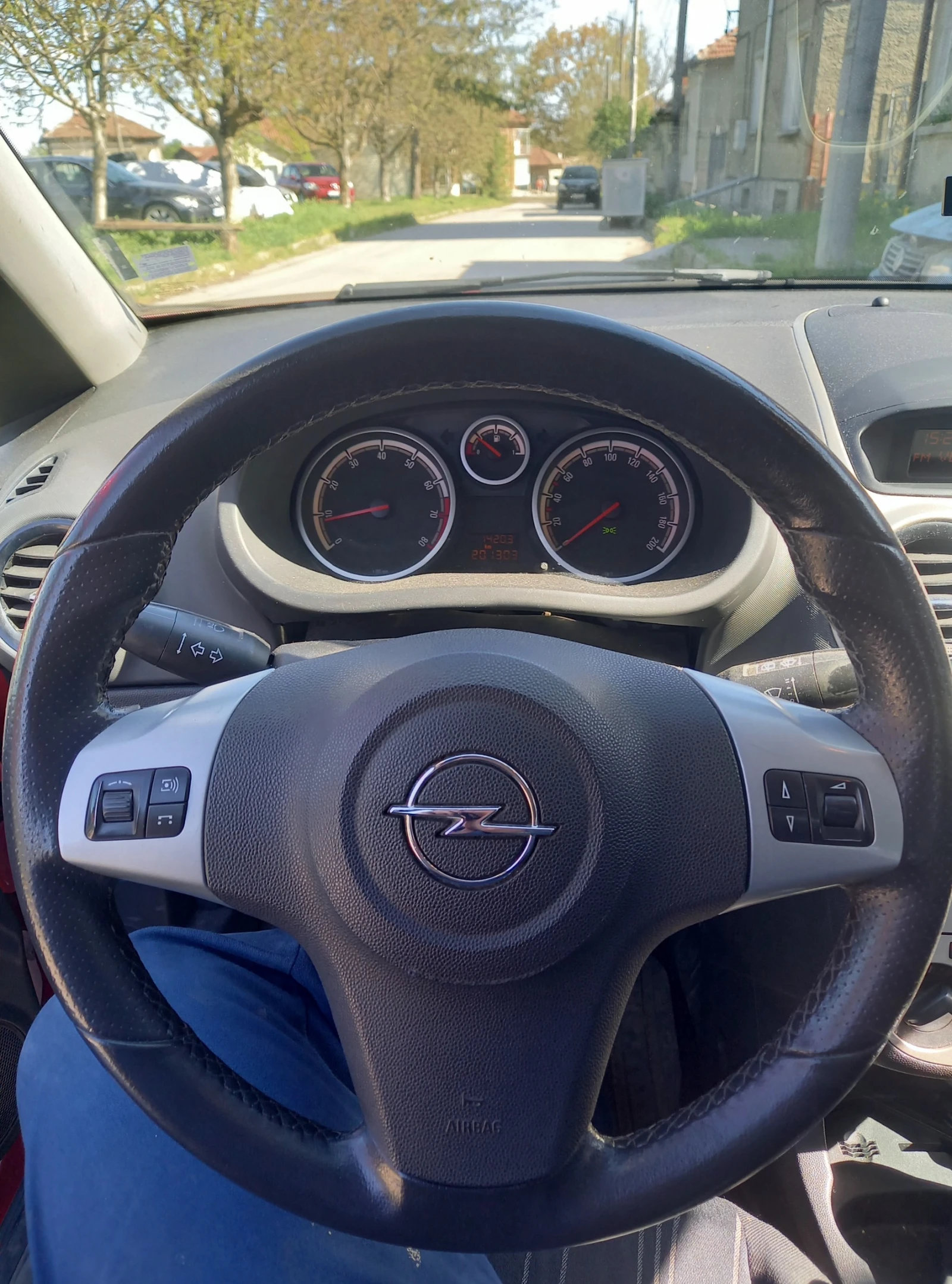 Opel Corsa 1.2, снимка 4 - Автомобили и джипове - 54478163