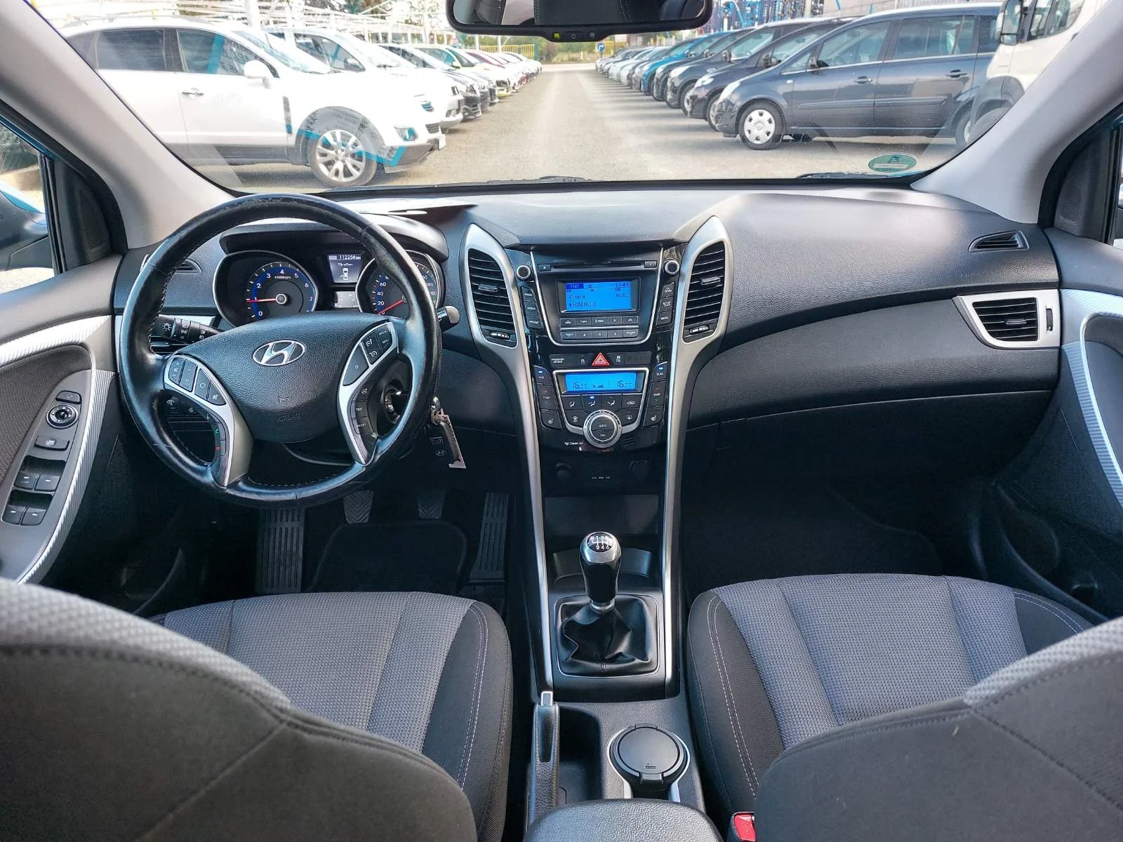 Hyundai I30 1.6i, 6ск, става за газ, снимка 10 - Автомобили и джипове - 54510616