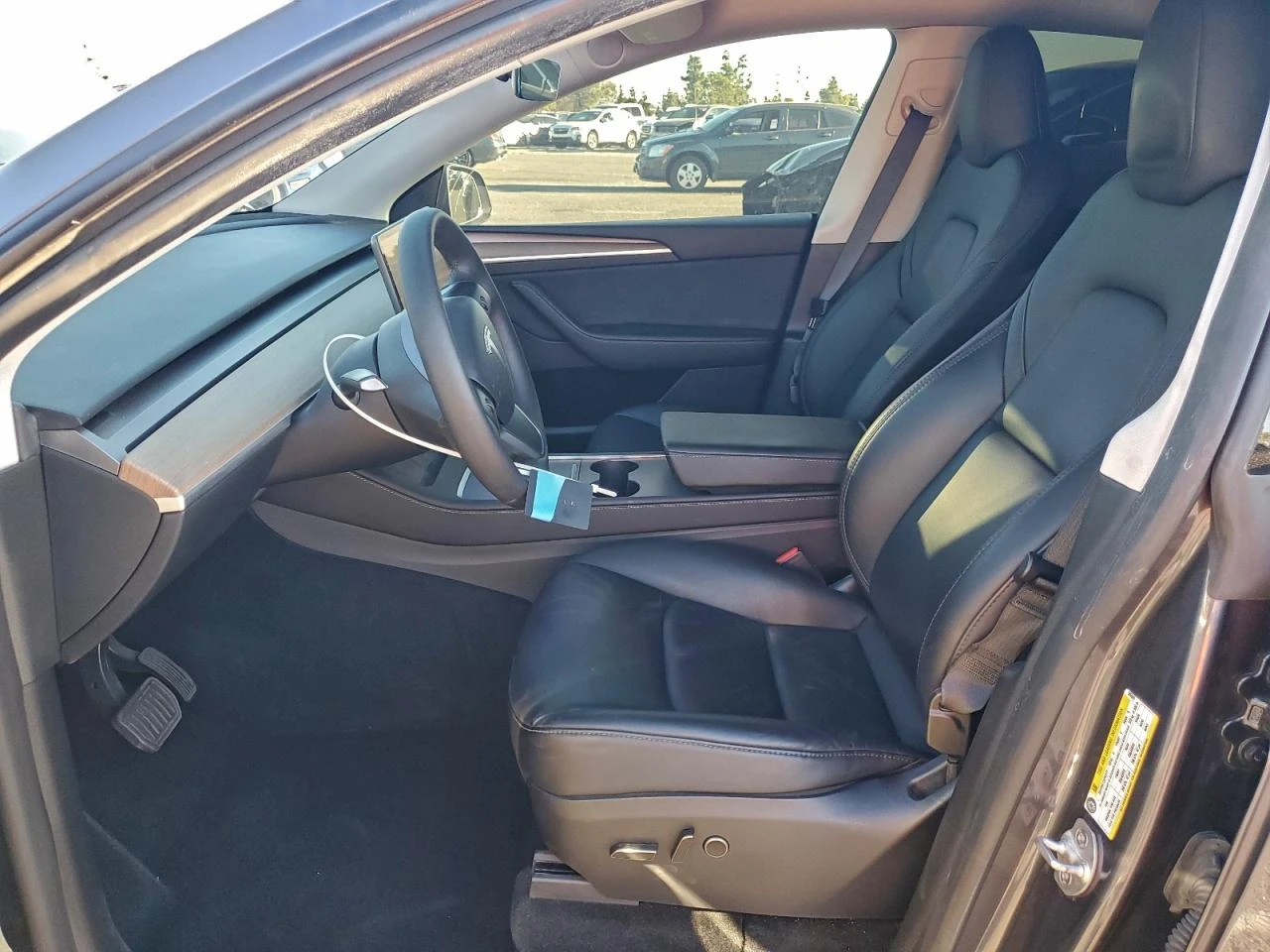 Tesla Model Y, снимка 7 - Автомобили и джипове - 54664184