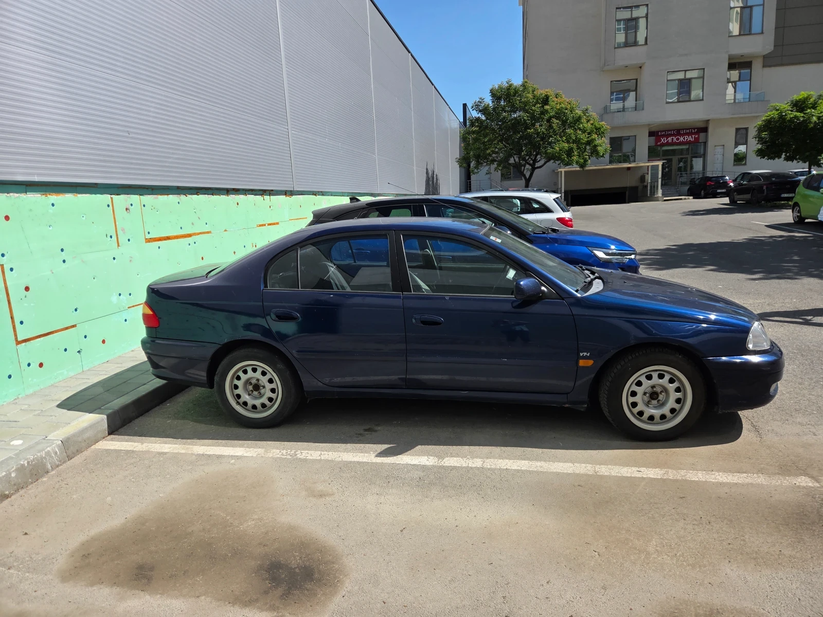 Toyota Avensis, снимка 3 - Автомобили и джипове - 54765435