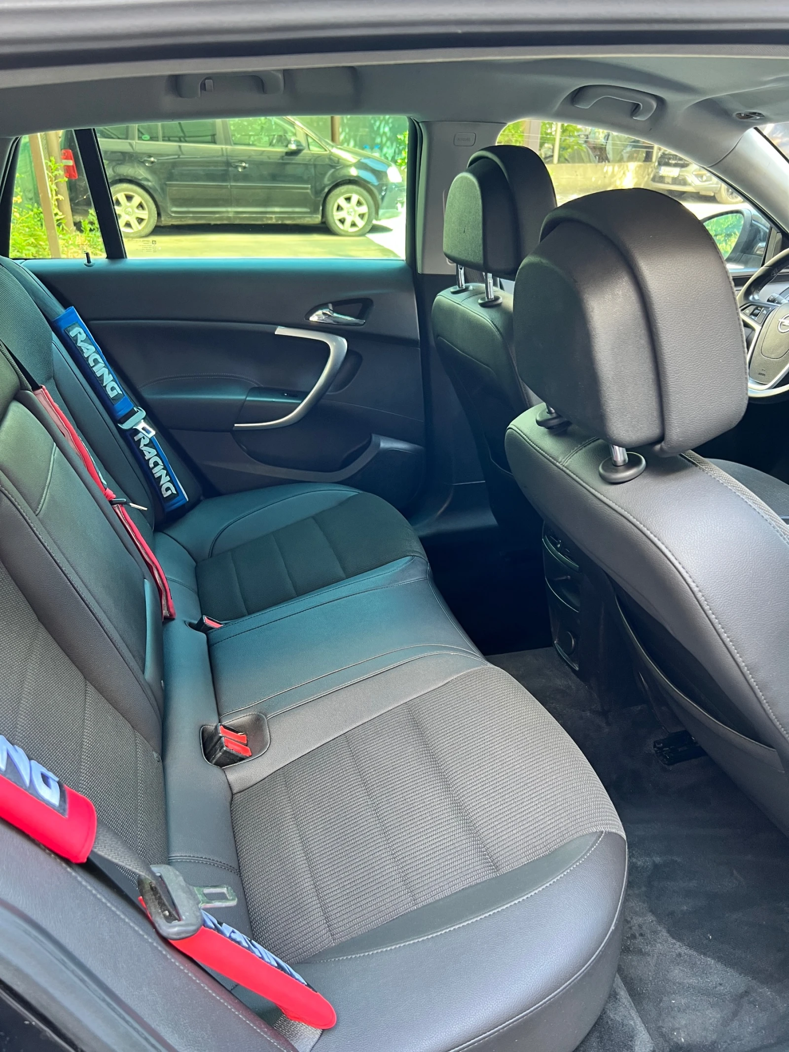 Opel Insignia, снимка 7 - Автомобили и джипове - 55248769