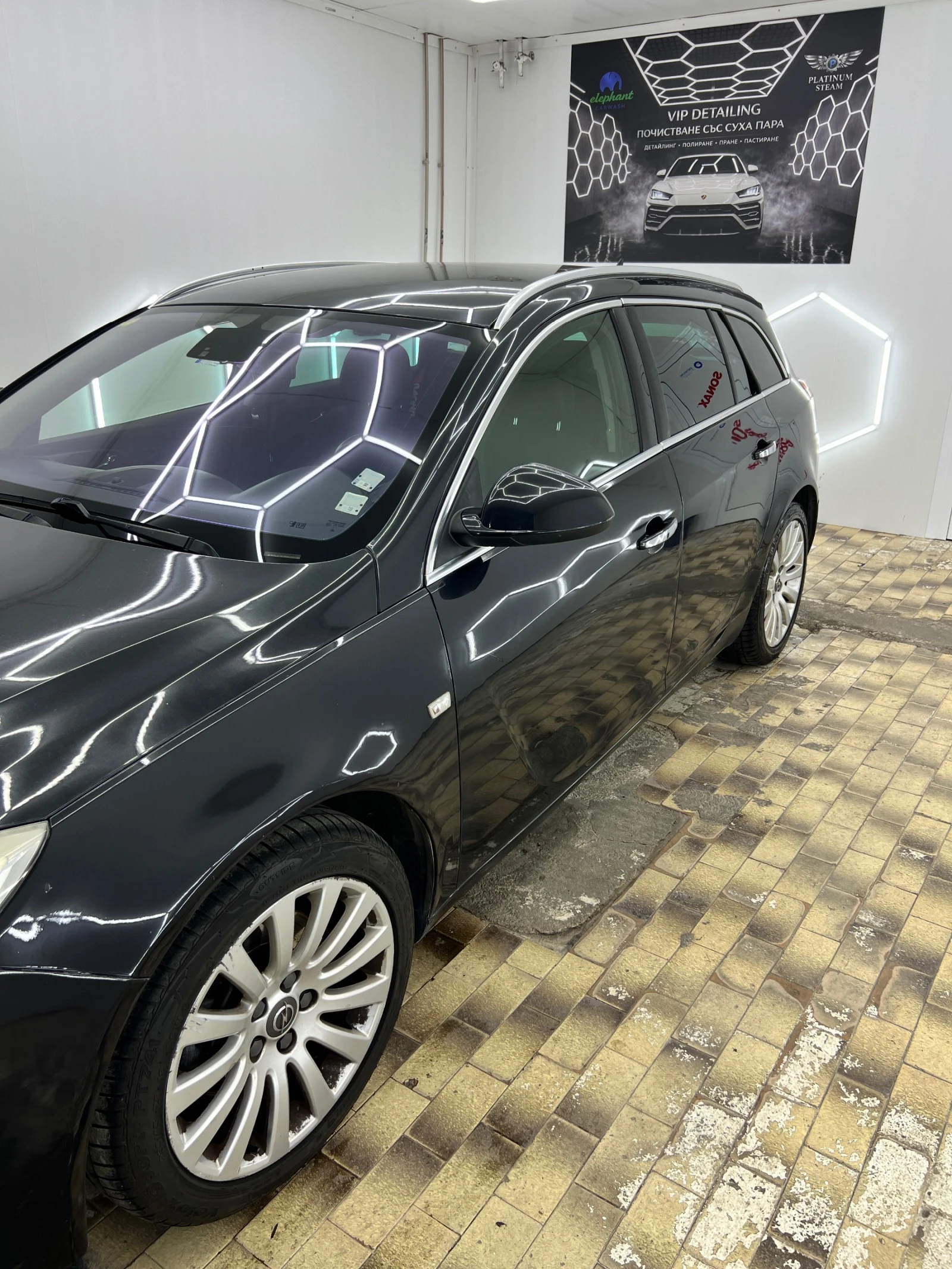 Opel Insignia, снимка 2 - Автомобили и джипове - 55248769