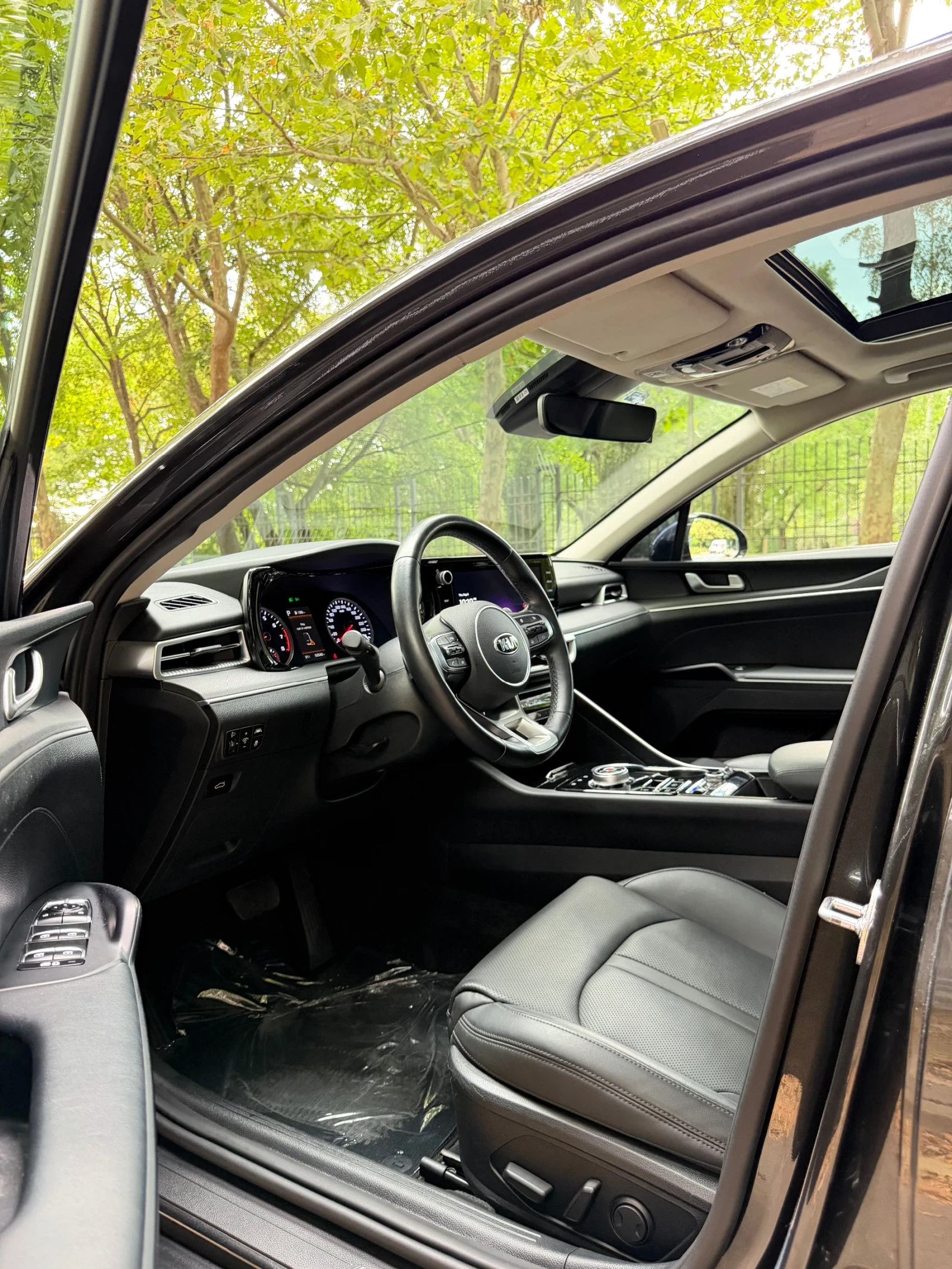 Kia K5 2.0* MPI* Panorama* HeadUp* 52.300km* , снимка 10 - Автомобили и джипове - 55577359
