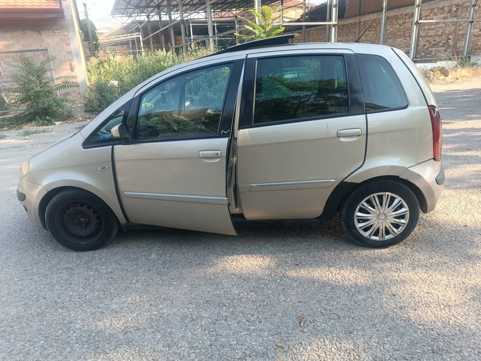 Lancia Musa, снимка 3 - Автомобили и джипове - 56057852