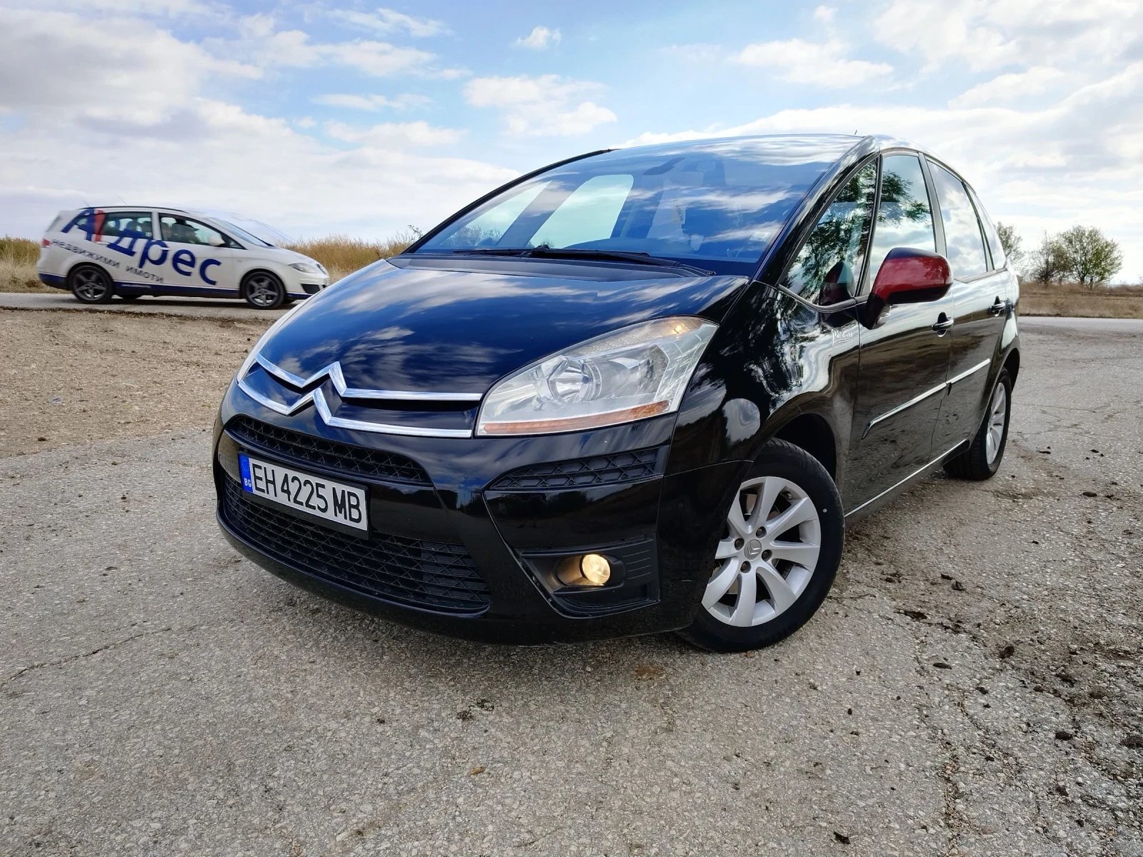 Citroen C4 Picasso 2.0i 140 коня Автомат