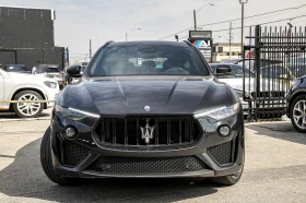 Maserati Levante 3.8 V8 Trofeo* Factory Ferrari Engine* CarbonPack, снимка 2