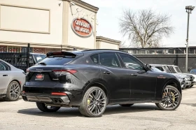 Maserati Levante 3.8 V8 Trofeo* Factory Ferrari Engine* CarbonPack, снимка 4