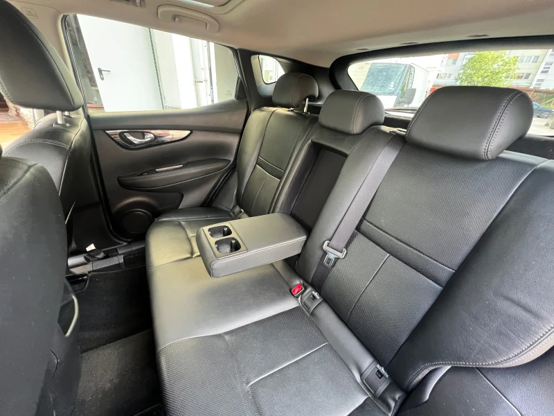 Nissan Qashqai, снимка 7 - Автомобили и джипове - 52081943