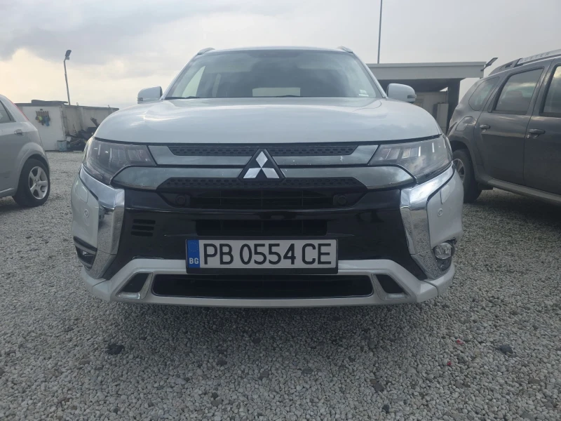 Mitsubishi Outlander 2.5, Plug Hibrid, 4WD, Top