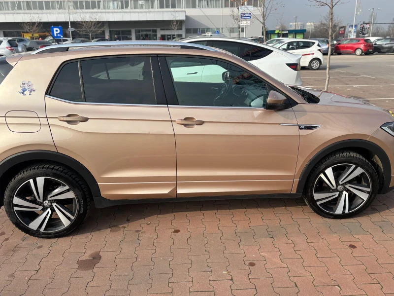 VW T-Cross R-Line, снимка 2 - Автомобили и джипове - 53125907