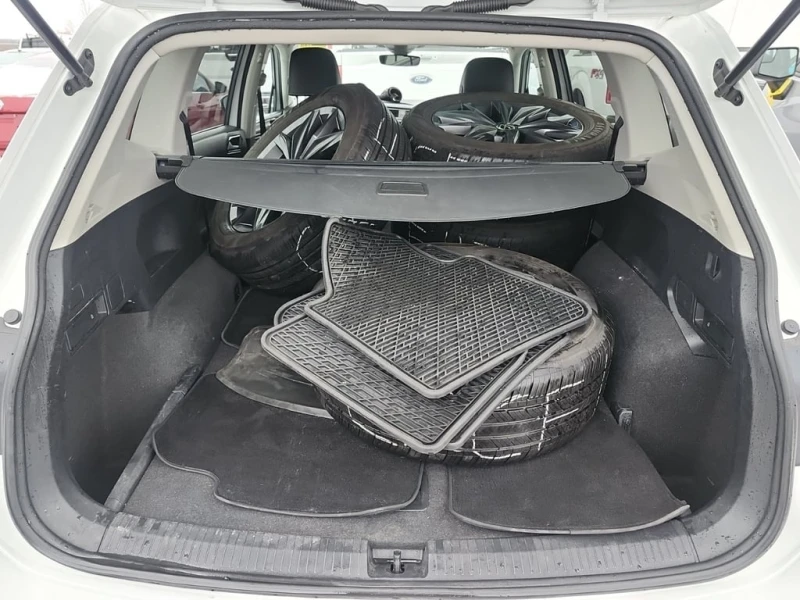 VW Tiguan * COMFORTLINE * CARFAX * ЦЕНА ДО БГ, снимка 13 - Автомобили и джипове - 52878179