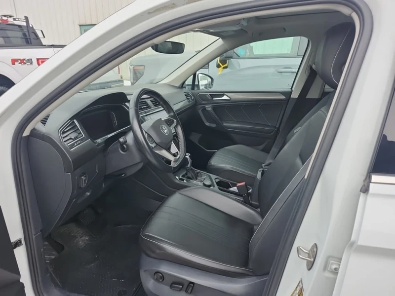 VW Tiguan * COMFORTLINE * CARFAX * ЦЕНА ДО БГ, снимка 8 - Автомобили и джипове - 52878179