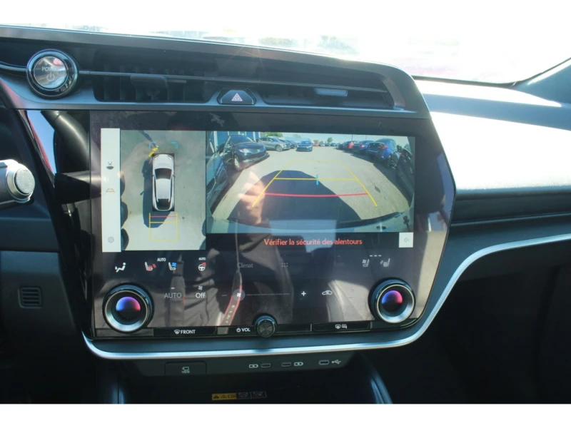 Lexus RZ 450E * * AWD * * CARFAX * * АВТО КРЕДИТ * * , снимка 12 - Автомобили и джипове - 53303981