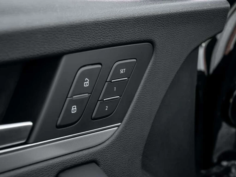 Audi Q5 * quattro Premium Plus * CARFAX * ЦЕНА ДО БГ, снимка 13 - Автомобили и джипове - 53357855