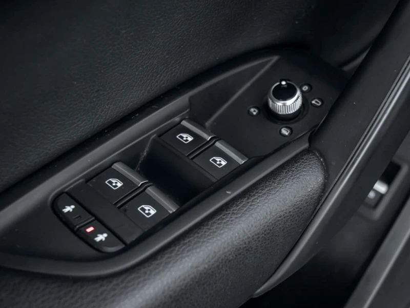 Audi Q5 * quattro Premium Plus * CARFAX * ЦЕНА ДО БГ, снимка 12 - Автомобили и джипове - 53357855