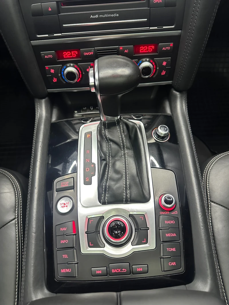 Audi Q7 4.2TDi Facelift 3xSline Executive FULL БЕЗ АНАЛОГ!, снимка 11 - Автомобили и джипове - 53557458