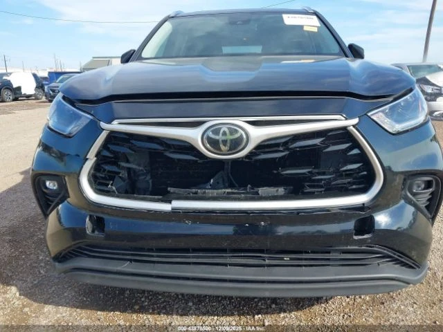 Toyota Highlander XLE, снимка 15 - Автомобили и джипове - 53385636