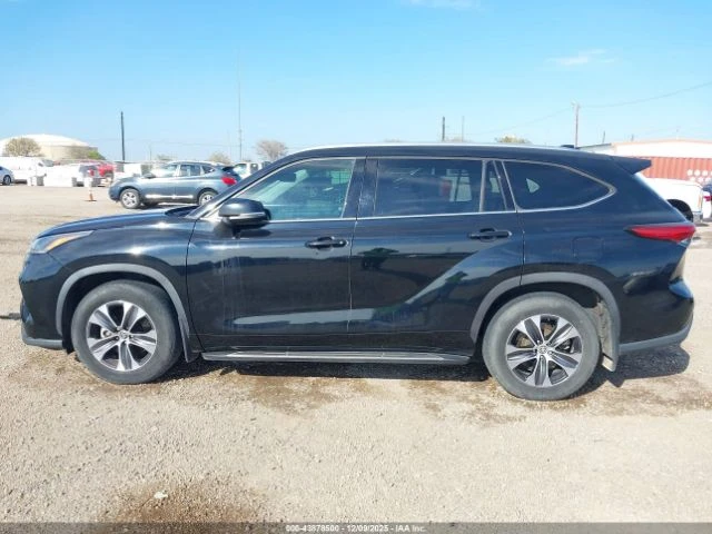 Toyota Highlander XLE, снимка 14 - Автомобили и джипове - 53385636