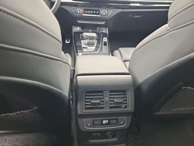 Audi Q5 * TECHNIK* S-Line* CARFAX * ДВА КЛЮЧА, снимка 9 - Автомобили и джипове - 53695609