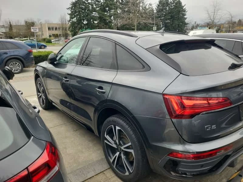 Audi Q5 * TECHNIK* S-Line* CARFAX * ДВА КЛЮЧА, снимка 2 - Автомобили и джипове - 53695609