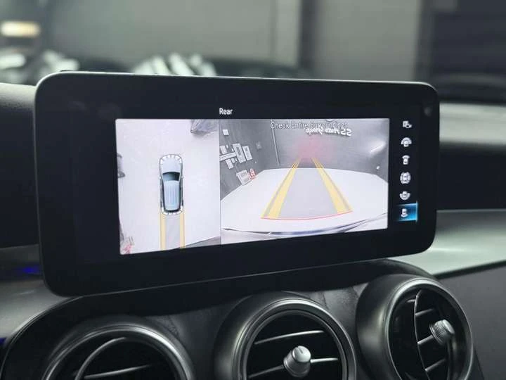 Mercedes-Benz GLC AMG PKG| NAV| CARPLAY| 360CAM| BSM| FCW| LKA| PANO, снимка 13 - Автомобили и джипове - 53985036