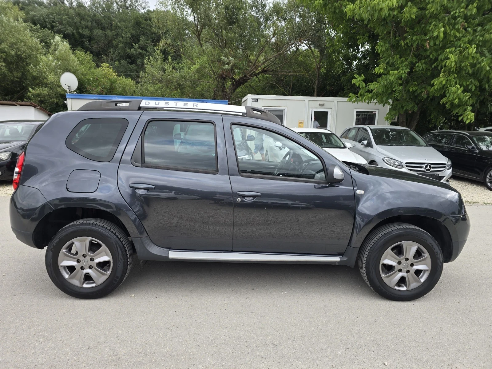 Dacia Duster 1.6 110к.с фабрична газ - изображение 8