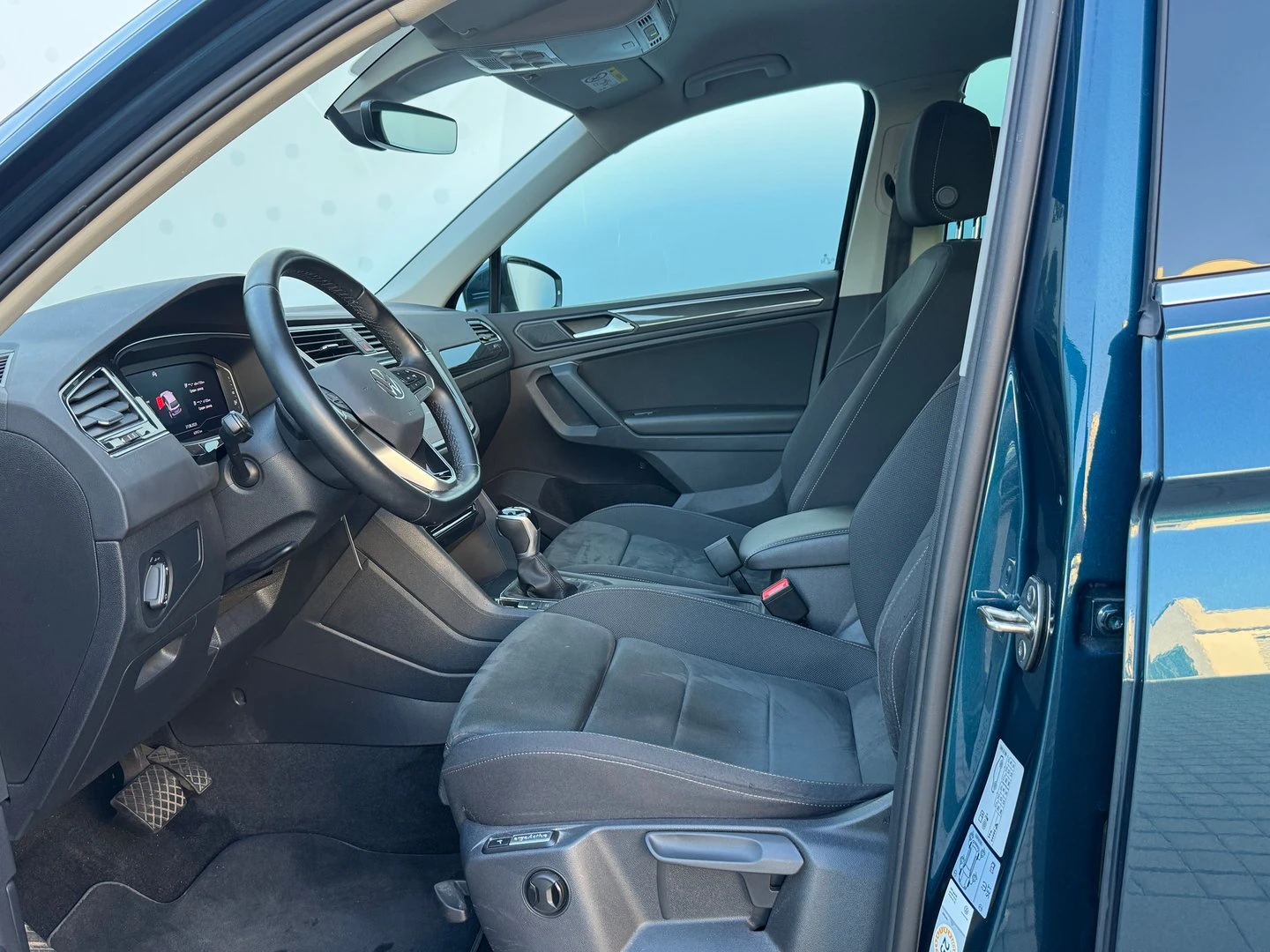 VW Tiguan Elegance 1.4 eHybrid OPF DSG | Mobile.bg — изображение 6