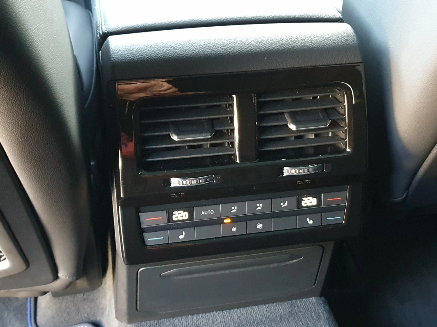 VW Touareg R 3.0 V6 eHybrid 4MOTION | Mobile.bg � ����������� 10