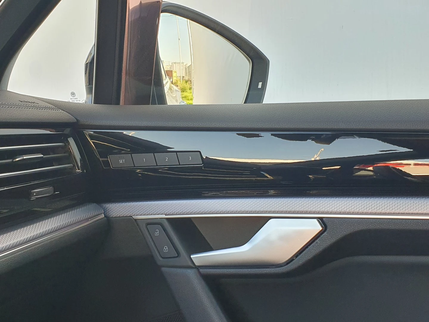 VW Touareg R 3.0 V6 eHybrid 4MOTION | Mobile.bg � ����������� 15