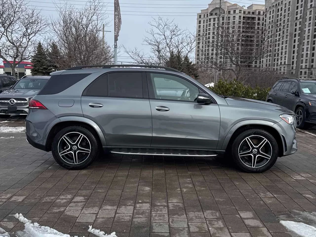Mercedes-Benz GLE 350 * CARFAX * DISTRONIC+ * 360 * BURMESTER, снимка 4 - Автомобили и джипове - 53802100