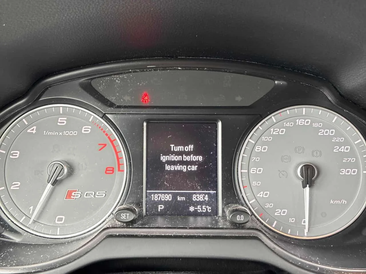 Audi SQ5 3.0T Dynamic Edition  CARFAX, снимка 8 - Автомобили и джипове - 53871961