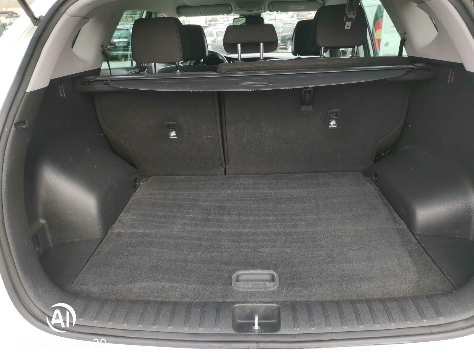 Hyundai Tucson 2, 0d 4x4, снимка 10 - Автомобили и джипове - 53949024