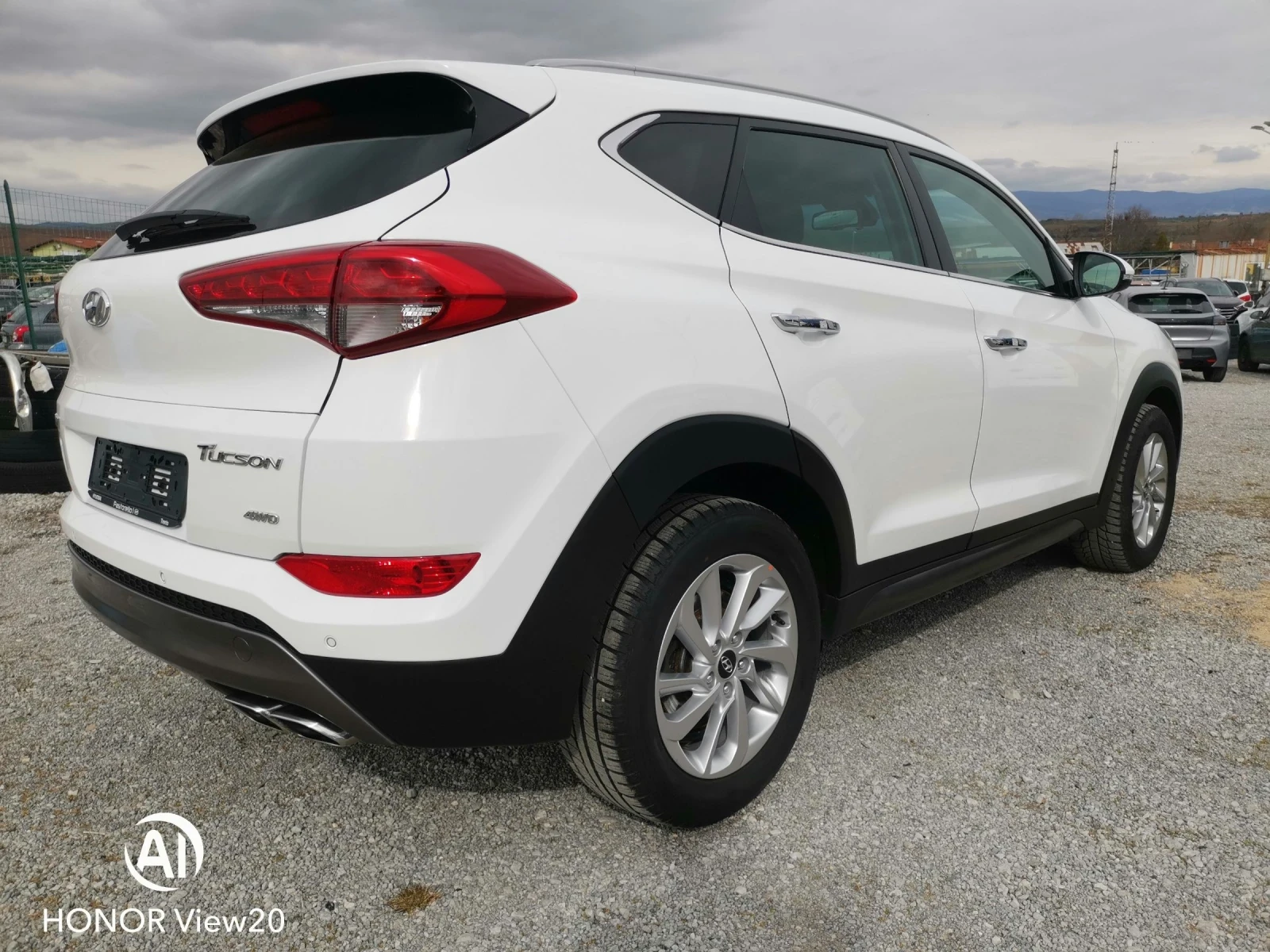 Hyundai Tucson 2, 0d 4x4, снимка 6 - Автомобили и джипове - 53949024