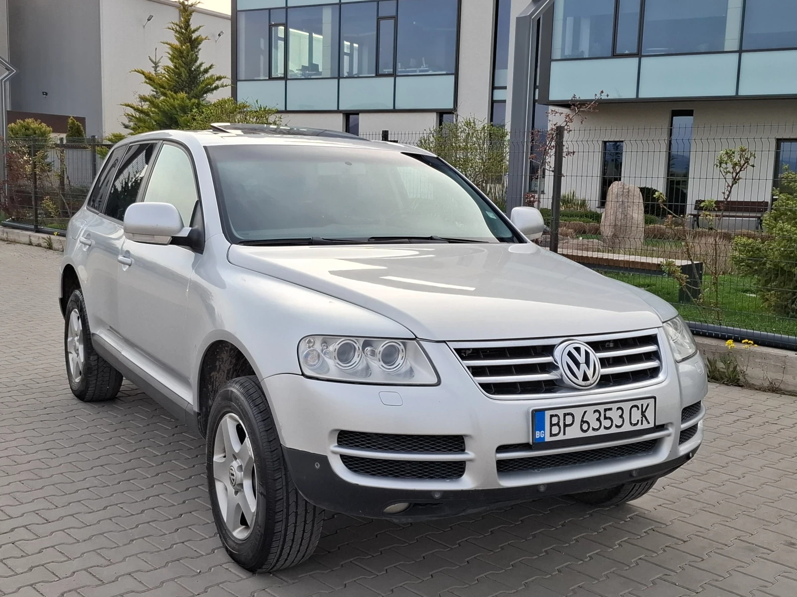 VW Touareg 3.2I* (220кс)* * GAZ* * TOП СЪСТОЯНИЕ* * , снимка 7 - Автомобили и джипове - 54184007