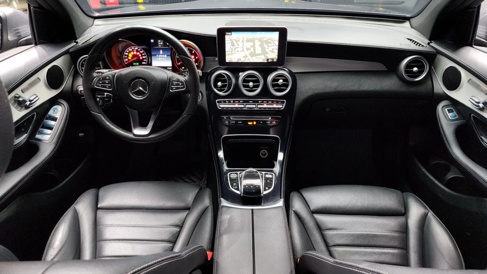 Mercedes-Benz GLC 220 AMG PK* KEYLESS GO* �������* ������* ������ ���� | Mobile.bg � ����������� 6