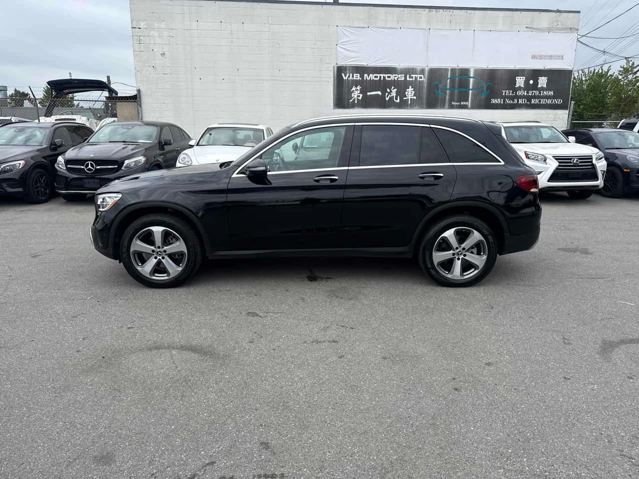 Mercedes-Benz GLC 300 4MATIC/ПАНОРАМА/ПОДГРЕВИ/360, снимка 3 - Автомобили и джипове - 54459807