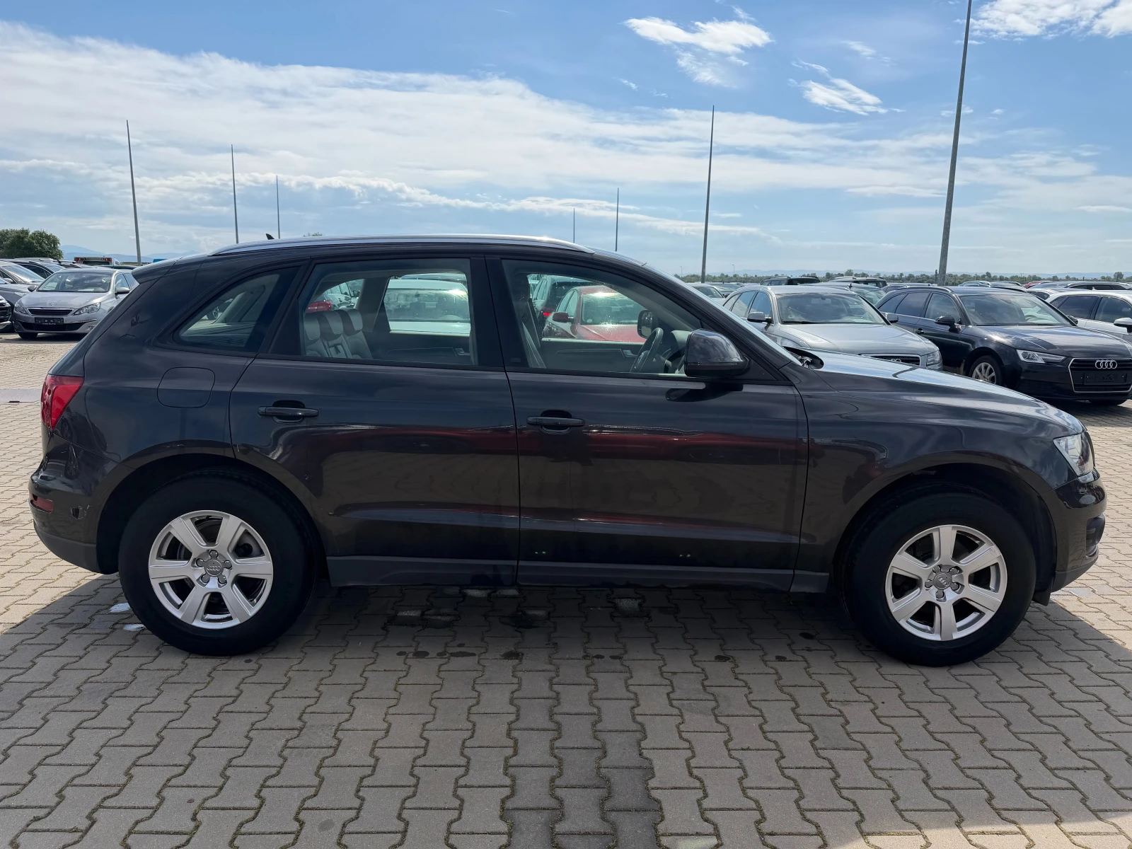 Audi Q5 2.0TDI QUATTRO KOJA/NAVI EURO 5, снимка 5 - Автомобили и джипове - 54564959