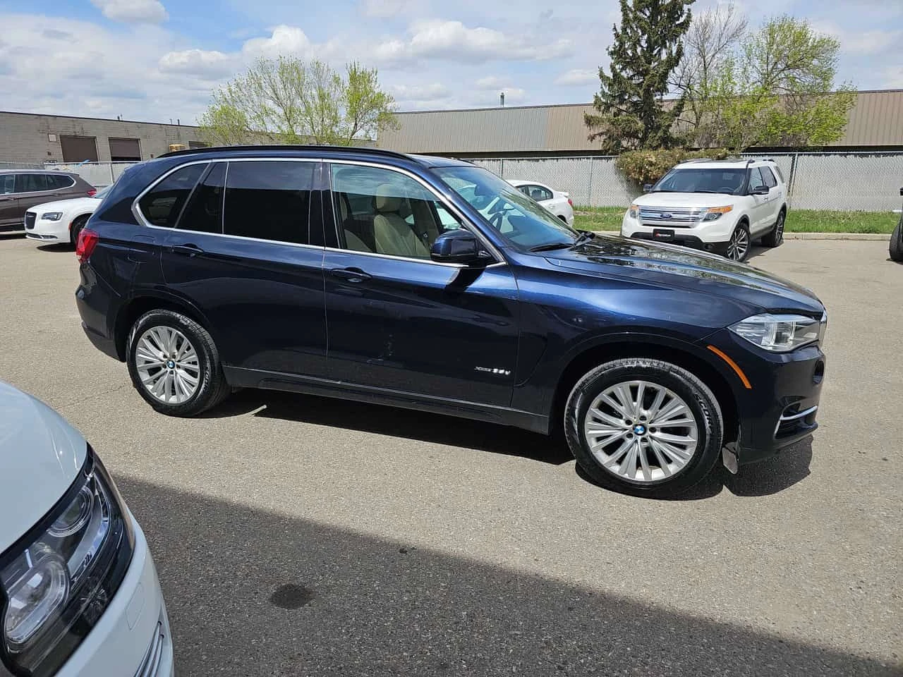 BMW X5 * xDrive35d * ПОДГРЕВИ * H/K * ПАНО * CARFAX, снимка 12 - Автомобили и джипове - 54647801