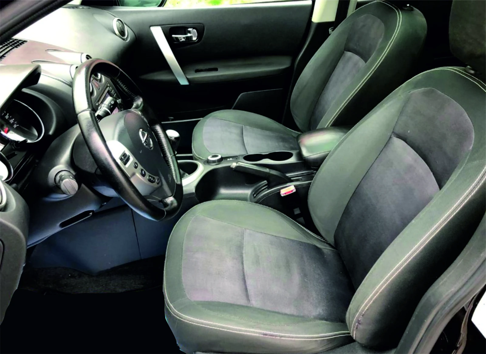 Nissan Qashqai SUV, снимка 9 - Автомобили и джипове - 54726979